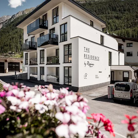 The By Regina Appartement